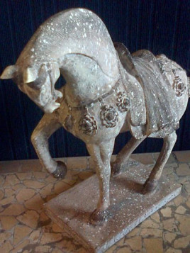 Cheval décoratif 