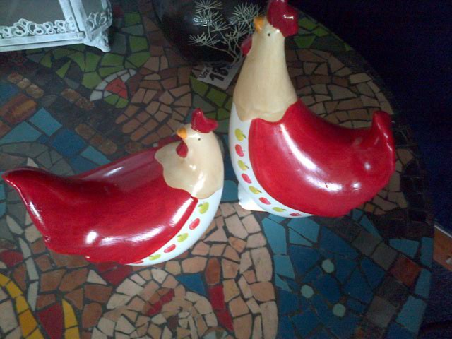 2 poules décoratives
