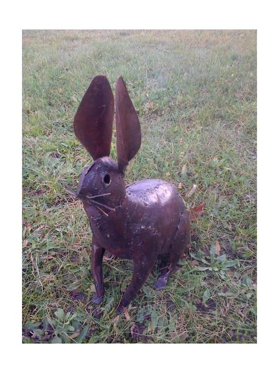 Lapin en métal recyclé ( vendu à l'unité)