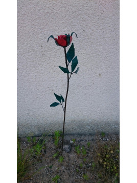Tuteur rose rouge
